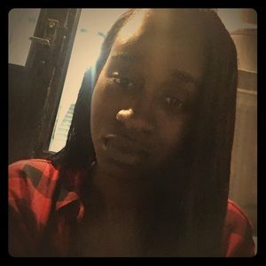 Meet your Posher, Tiffany